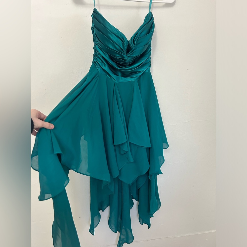 Prom dress, only have been worn once.